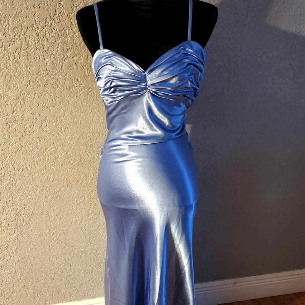 Bridemaid or Special Occasion Gown Dress.